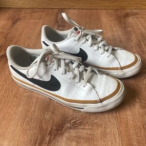 Nike Court Legacy - Youth Size 6